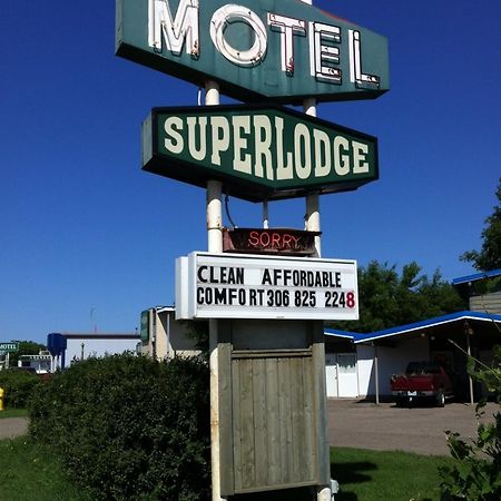 Superlodge Lloydminster Exteriör bild